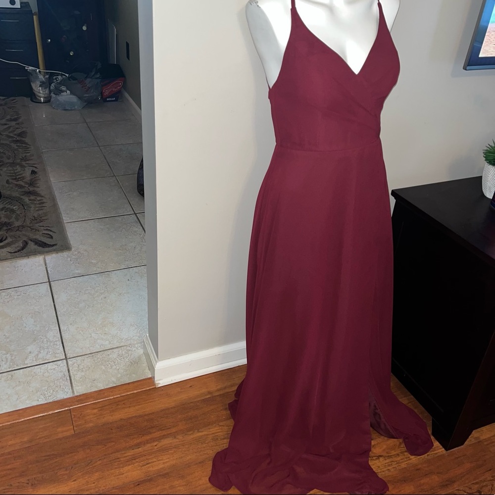 Azazie maroon long dress size 4